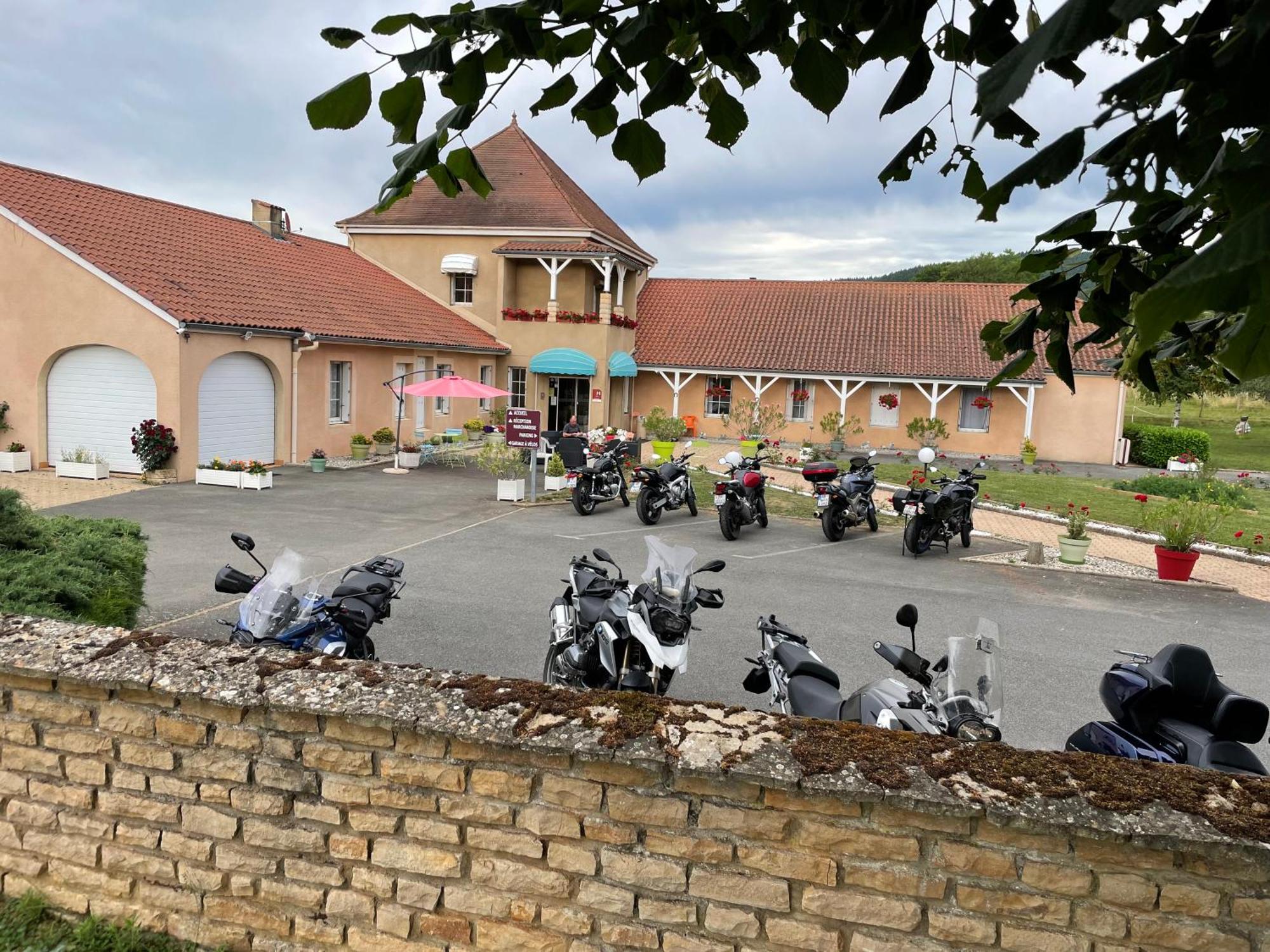 Hotel Saint Odilon Cluny Exterior foto